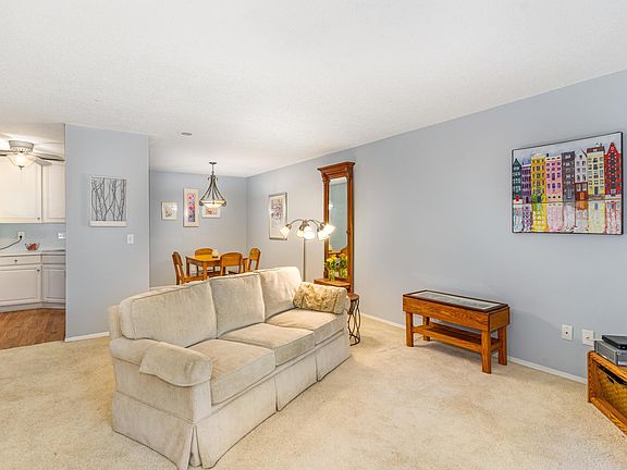 5th image of 7520 Cahill Rd APT 203A