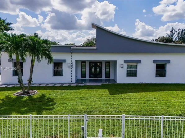 11870 NW 27th St, Plantation, FL 33323