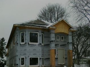 30 19th Ave N, Hopkins, MN 55343
