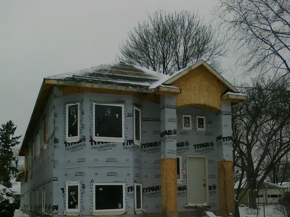 30 19th Ave N, Hopkins, MN 55343