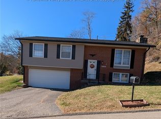 1501 Susan Rd, South Charleston, WV 25303