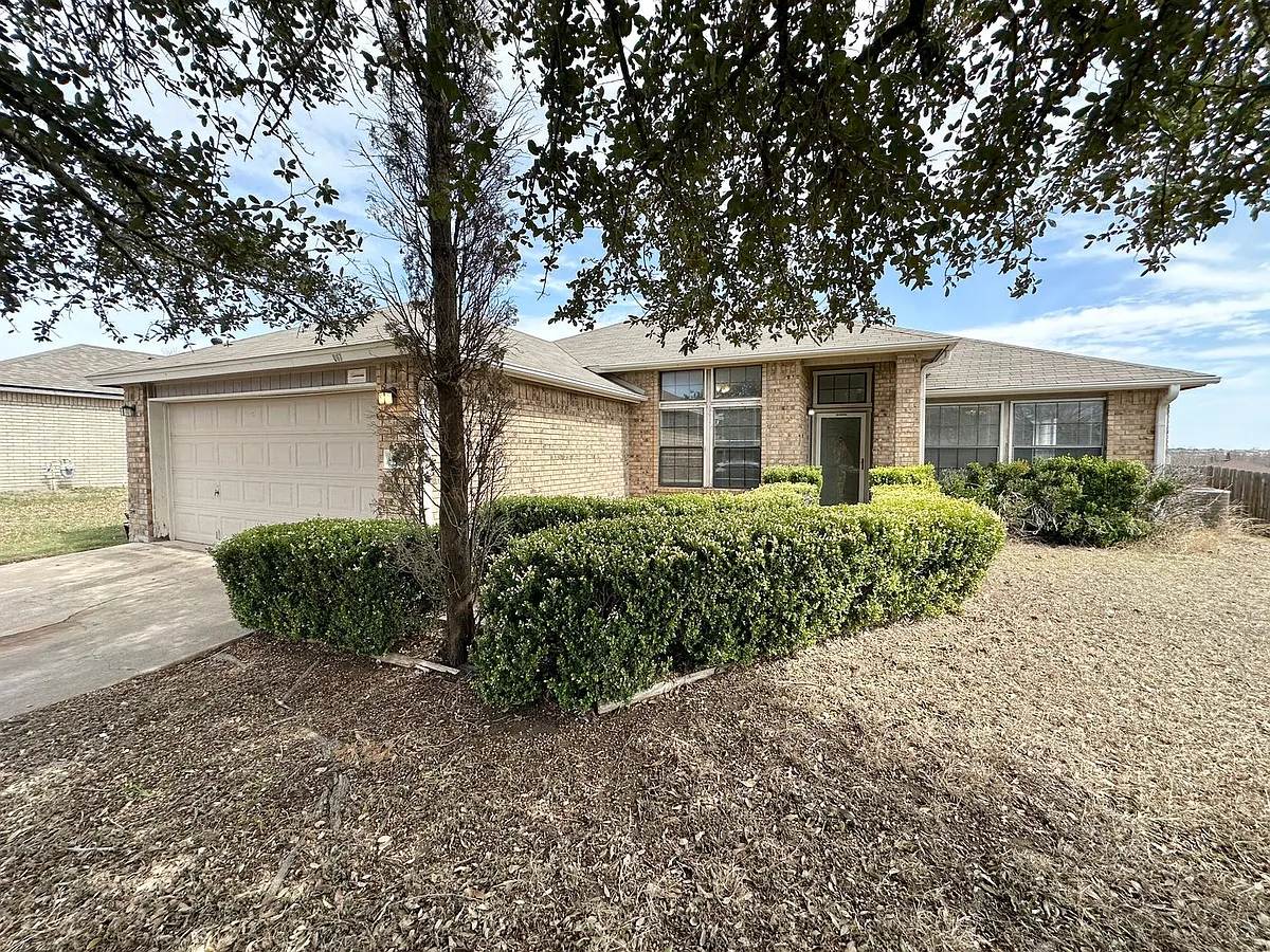 Building Photo - 607 Hogan Dr