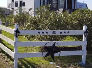 80 Alamo Beach Ave, Port Lavaca, TX 77979