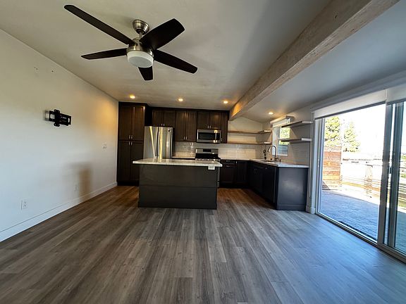 2nd image of 8227 Vista Dr