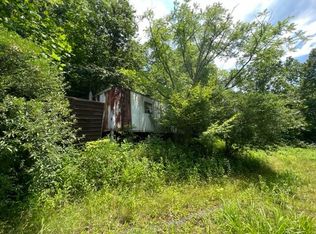 1568 Shelter Rd, Fayetteville, WV 25840