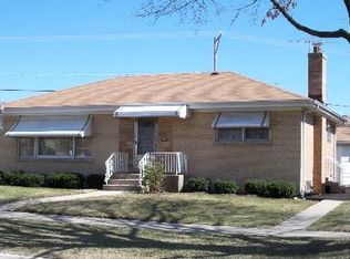 7355 N Nora Ave, Niles, IL 60714