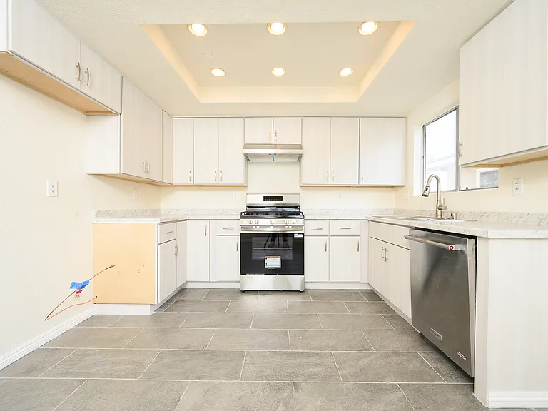 14051 Pinebrook Dr #C — Photo 9