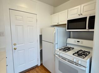 4419 N Whipple St APT 2, Chicago, IL 60625