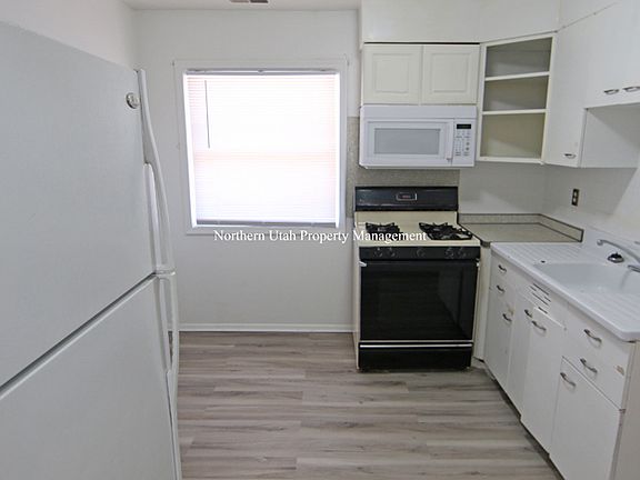 5 Kitchen_03182024