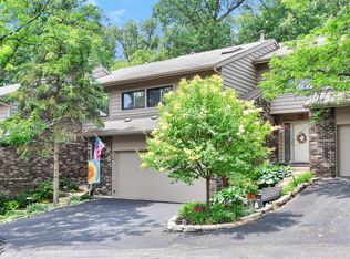 38 Brook Ln, Palos Park, IL 60464