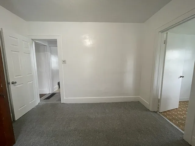 1141 N College St — Photo 16