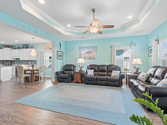 4th image of 224 Moonraker Cir