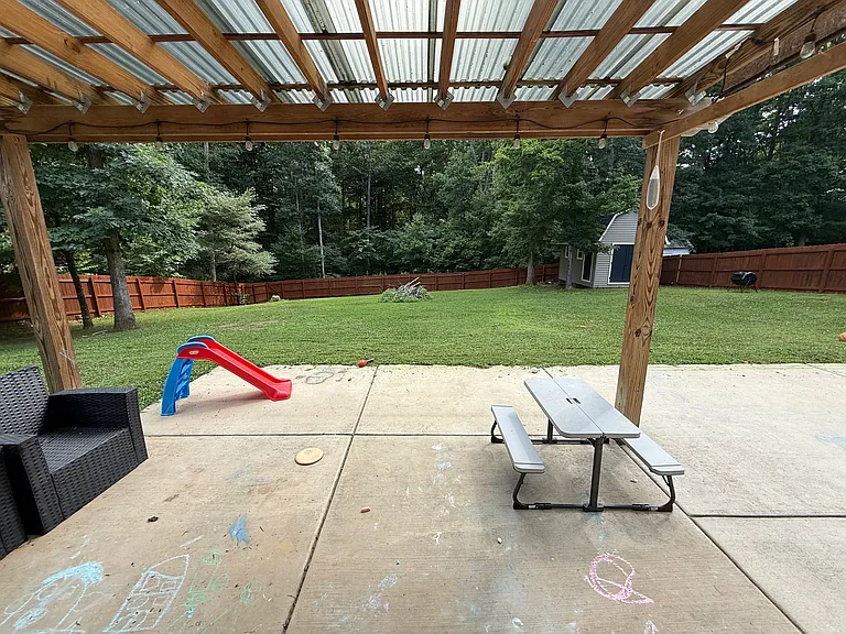 8608 Knollwood Cir — Photo 4