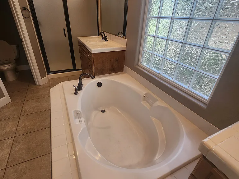 1921 Quail Creek Ct — Photo 26