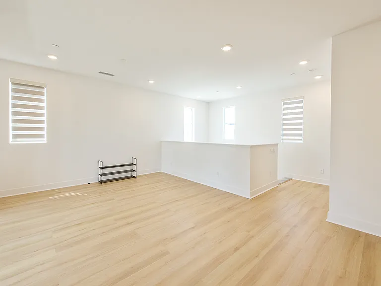 152 Yugen — Photo 21