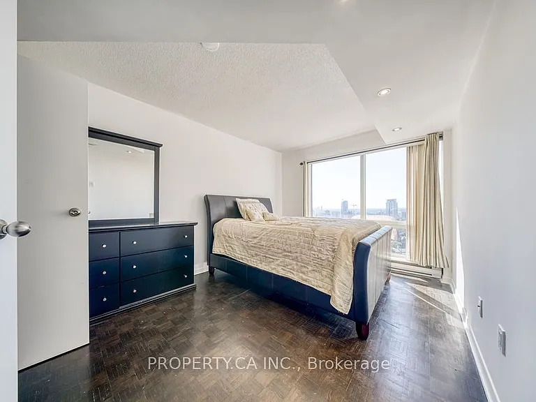 1001 Bay St #2902 — Photo 22