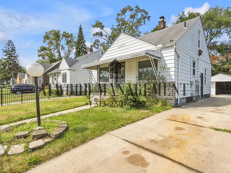 19355 Caldwell St — Photo 18