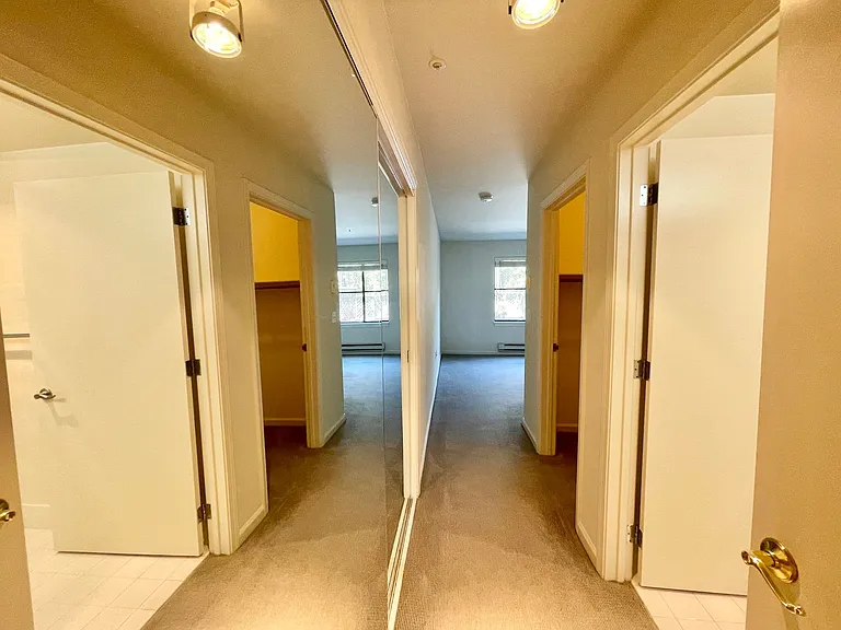 650 Chestnut St #104 — Photo 13