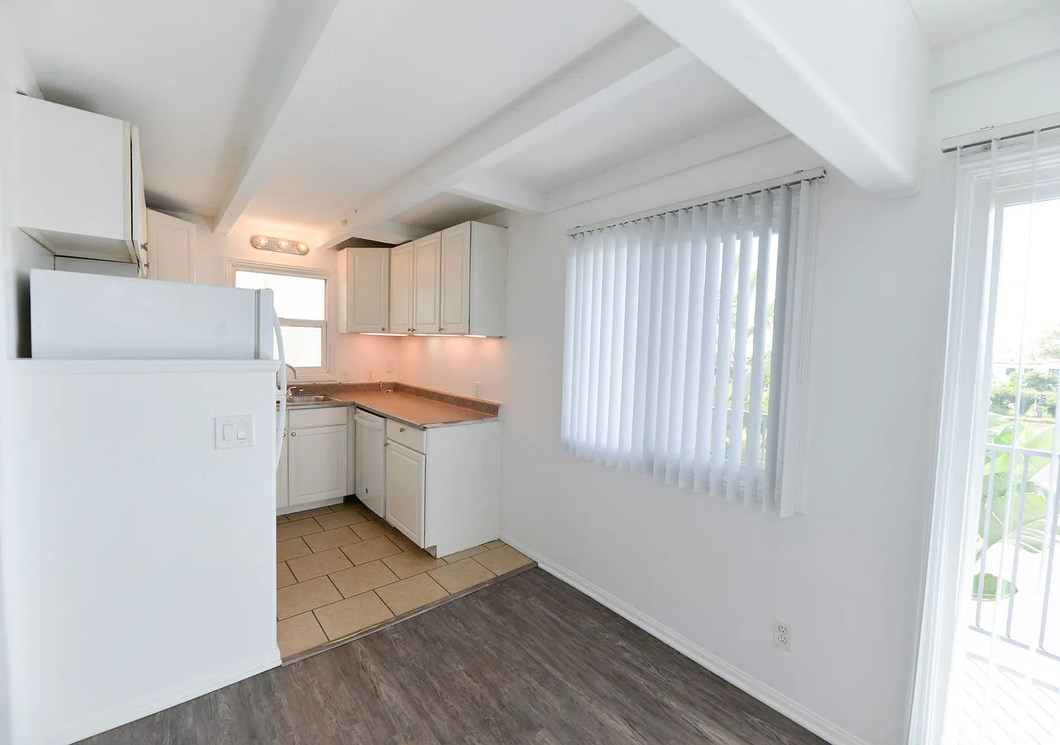 2601 S. El Camino Real — Photo 2