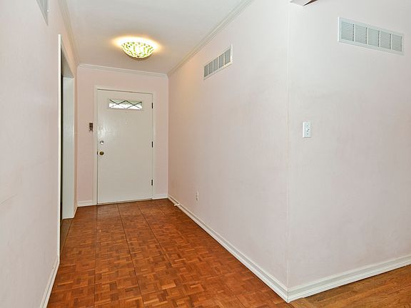 3rd image of 1810 Firethorn Dr