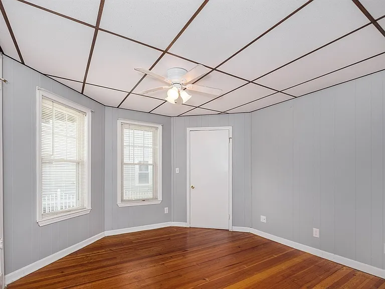 18 Chestnut St #1 — Photo 7