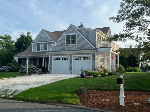 36 Pheasant Cove Circle, Yarmouth Port, MA 02675
