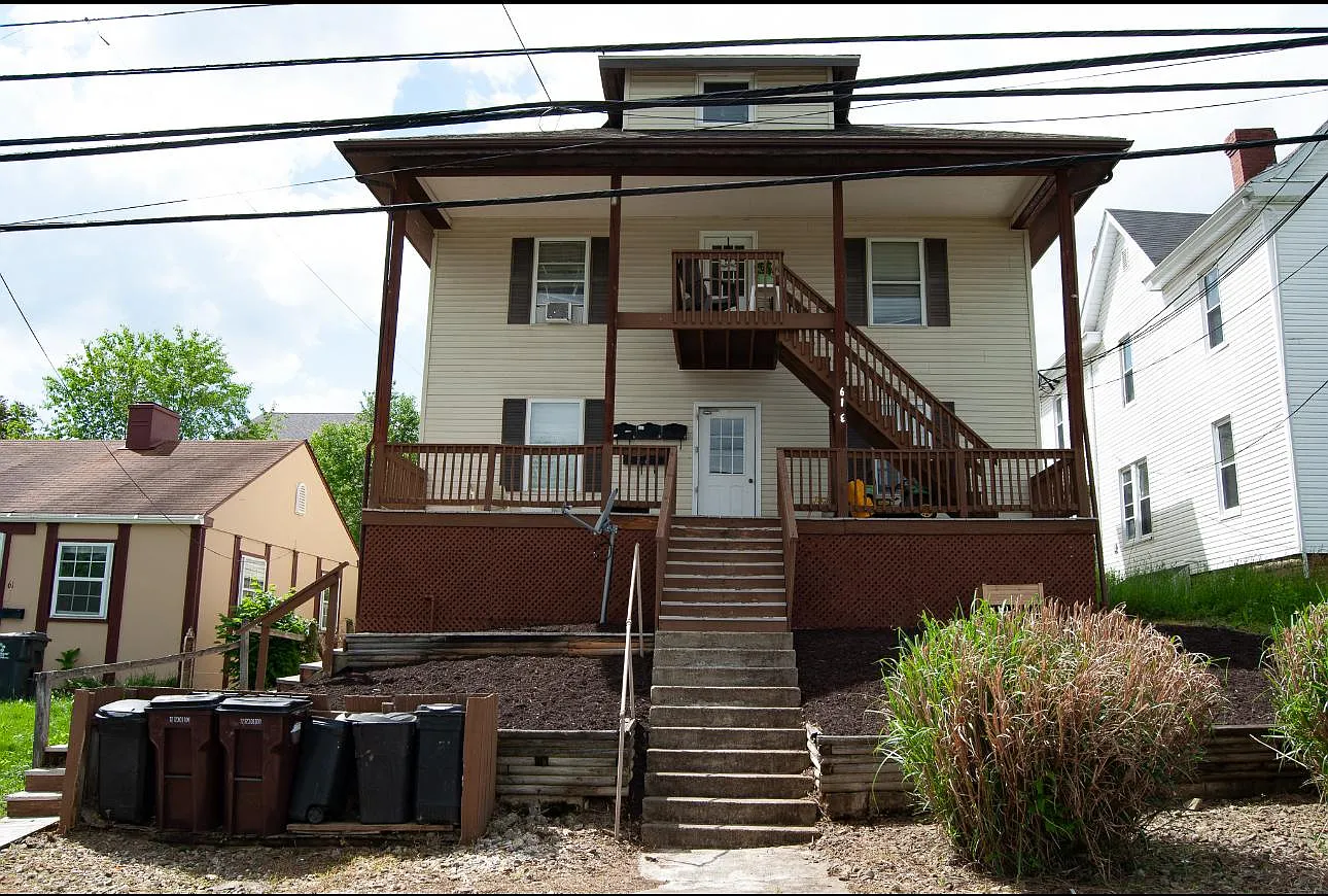 613 Louise Ave - D — Photo 4