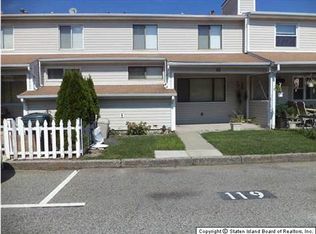 19 Marc St, Staten Island, NY 10314
