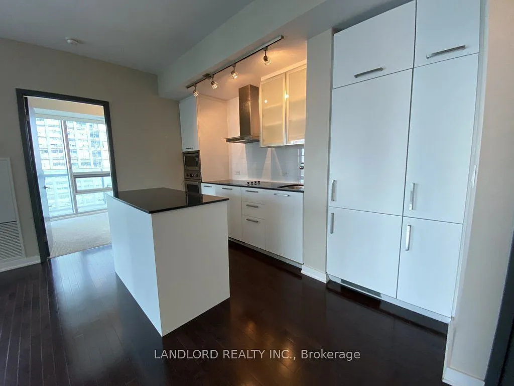 3 bed, $3,600 — Photo 4