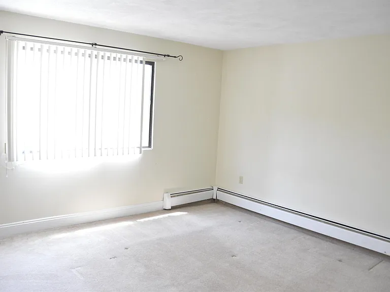 33 Andrew St #20 — Photo 5
