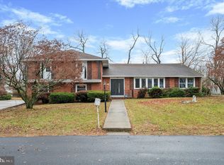 1049 Excelsior Dr, Upper Chichester, PA 19014