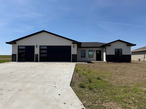 603 Mill Pond Rd, Rock Rapids, IA 51246
