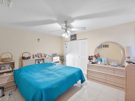 4th image of 21566 Coronado Avenue