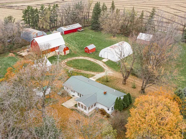 58705 195th Ave, Dodge Center, MN 55927