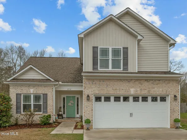 614 Arden Ridge Drive, Grimesland, NC 27837