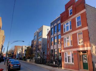 1529 W Fry St APT 1F, Chicago, IL 60642