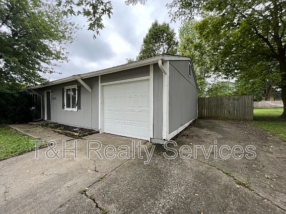 2nd image of 5623 Dry Den Dr