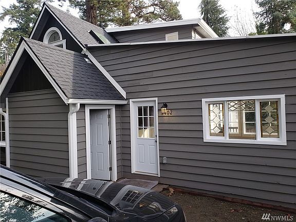 2nd image of 5402 Monta Vista Dr E