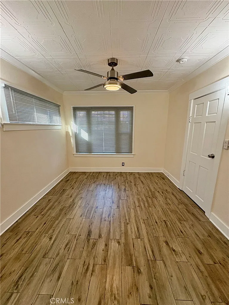 2 bed, 700 sqft, $2,700 — Photo 4