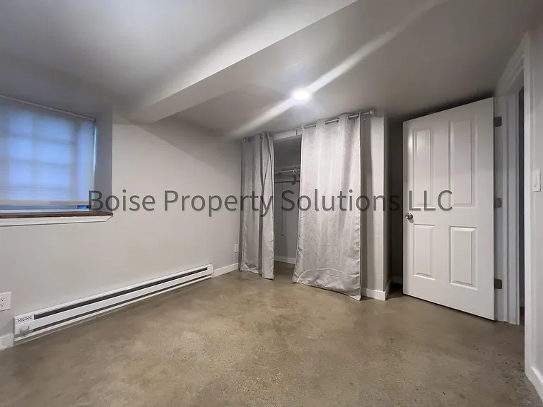 1510 W Franklin St #3 — Photo 11