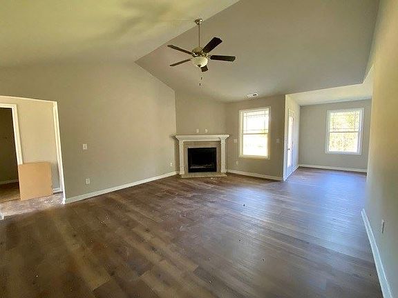 2nd image of 204 Highland Park Dr
