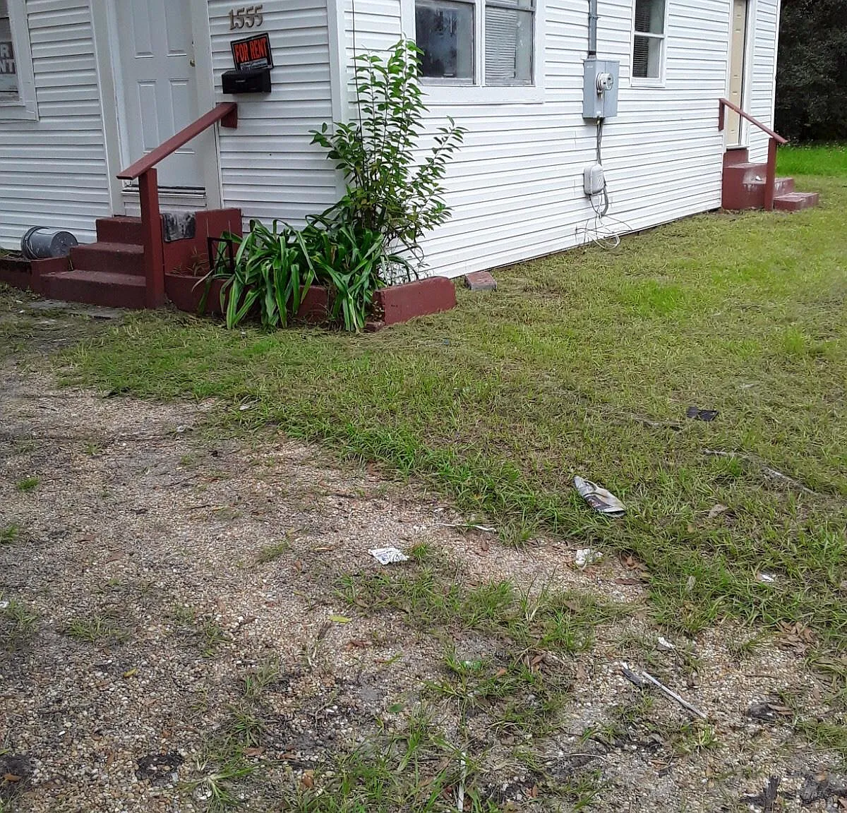 1555 Elizabeth St — Photo 1