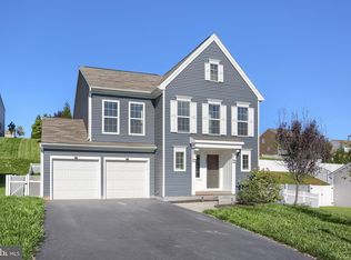 200 Lark Dr, York Haven, PA 17370
