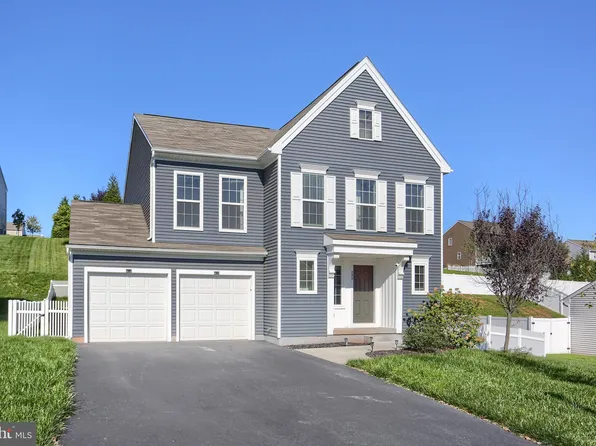 200 Lark Dr, York Haven, PA 17370