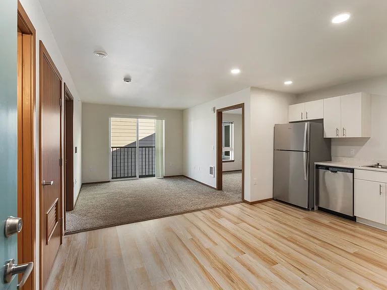 Ovation at Paine Field 55+ Senior Community — Photo 32