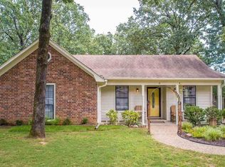 6 Oakridge Dr, Maumelle, AR 72113