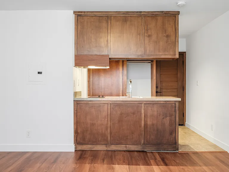 1832 Purdue Ave #205 — Photo 4