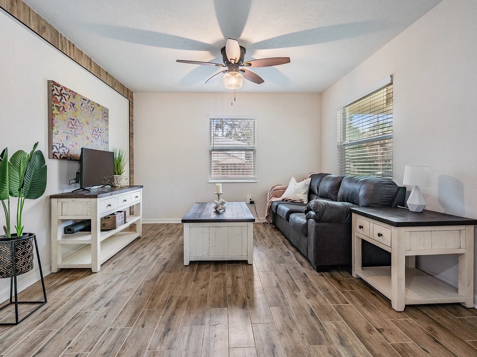 Gulfport area home 3/1 with yard! — Photo 3
