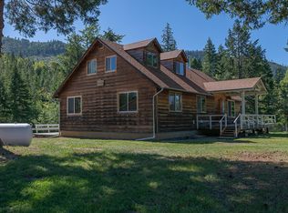 26001 Graves Creek Rd, Rogue River, OR 97537