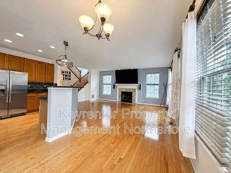 3148 Concord Ln — Photo 8